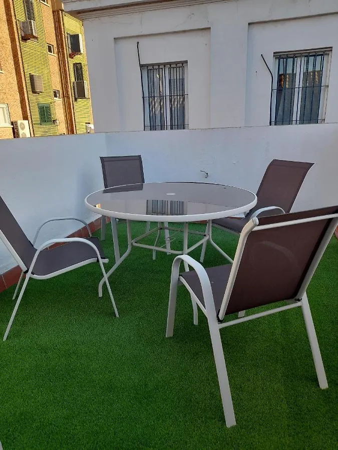 Casa Independiente En Nervion Junto A Parada Del Metro Sevilla Španělsko