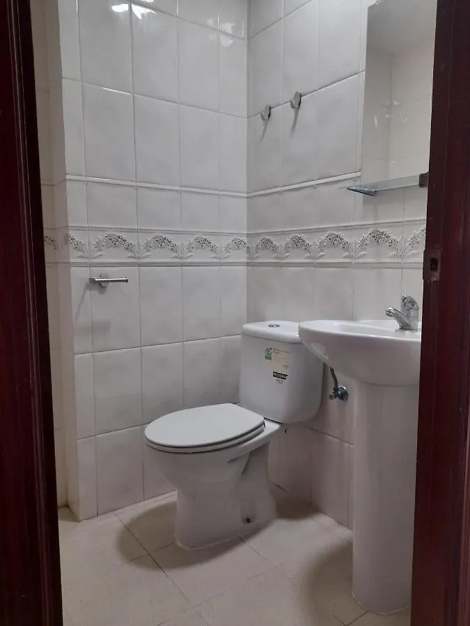 Casa Independiente En Nervion Junto A Parada Del Metro Sevilla